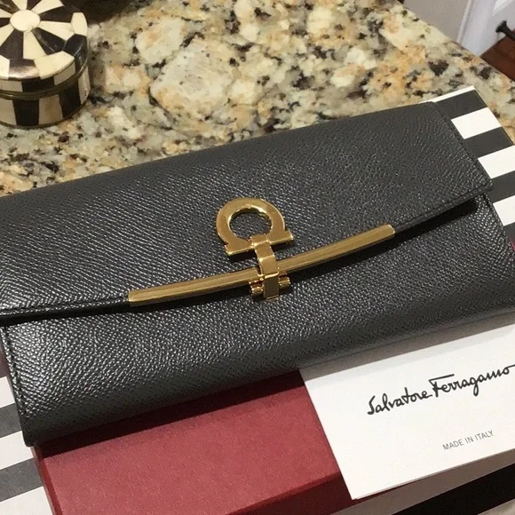 New Salvatore Ferragamo Leather Wallet Stromboli Sand - Picture 13 of 13